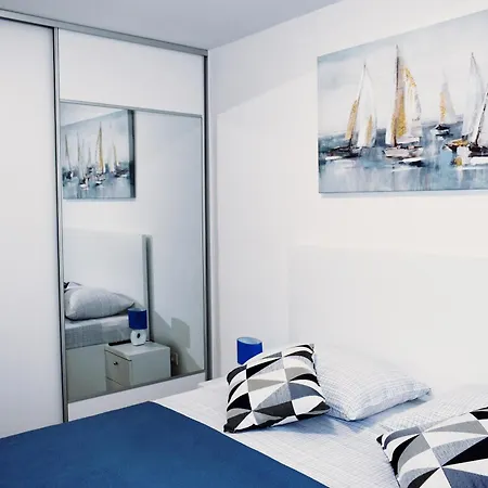 Spacious With Outdoor Space And Parking