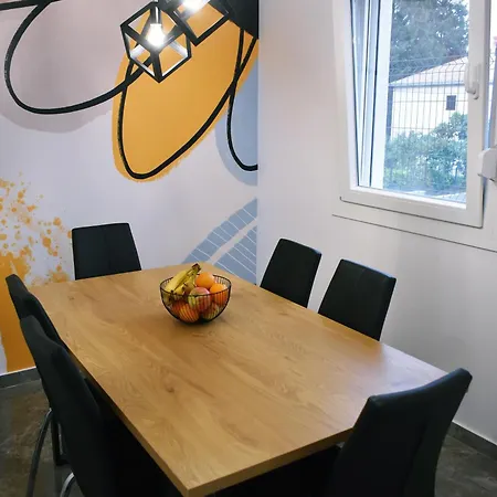 Spacious With Outdoor Space And Parking