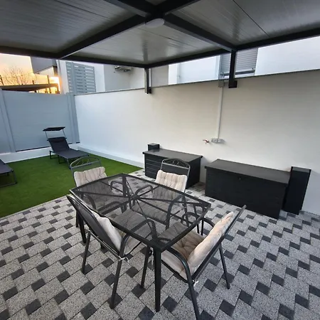 Spacious With Outdoor Space And Parking Appartement